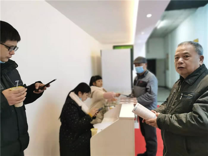 四川中青旅綿陽分社、綿陽市中旅假日旅行社、綿陽自來文化傳播有限公司24H自助售貨服務(wù)盛大開業(yè)